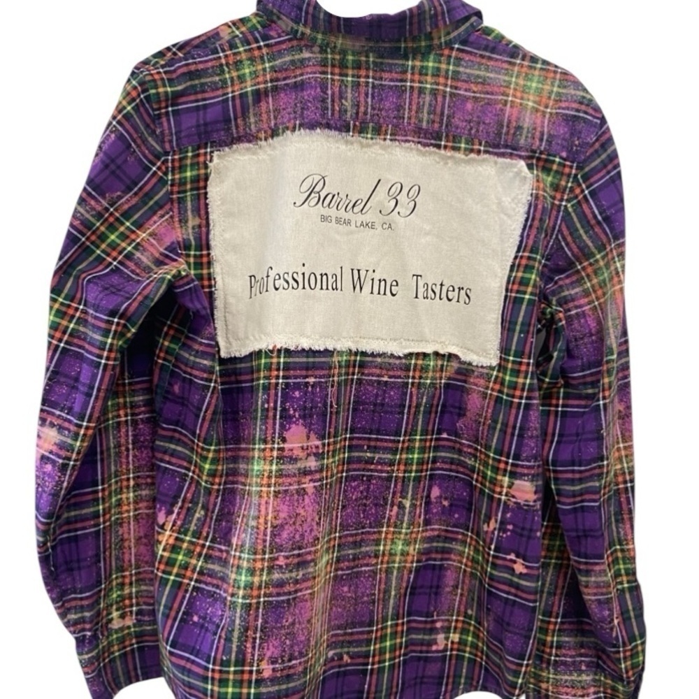 Mad Mabel’s Small professional wine tasters Purple Plaid Button Down flannel